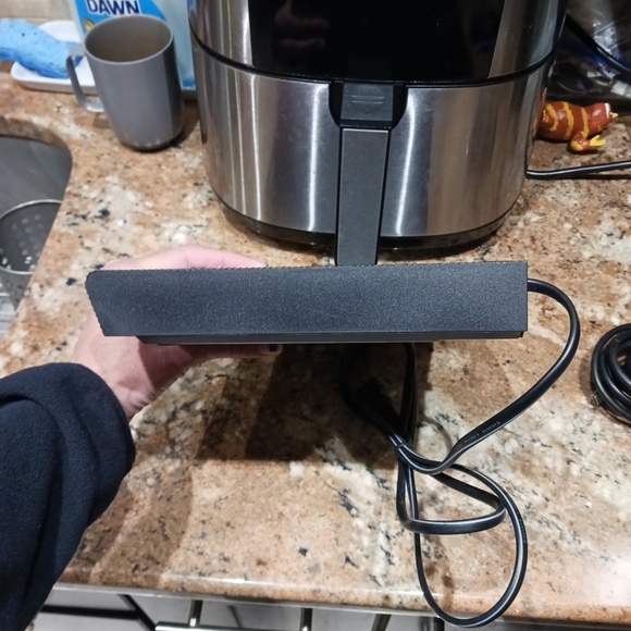 Samsung BD-J5100/ZA Blu-ray & DVD Player w/HDMI cable. No Remote ( Works!) - Picture 7 of 11